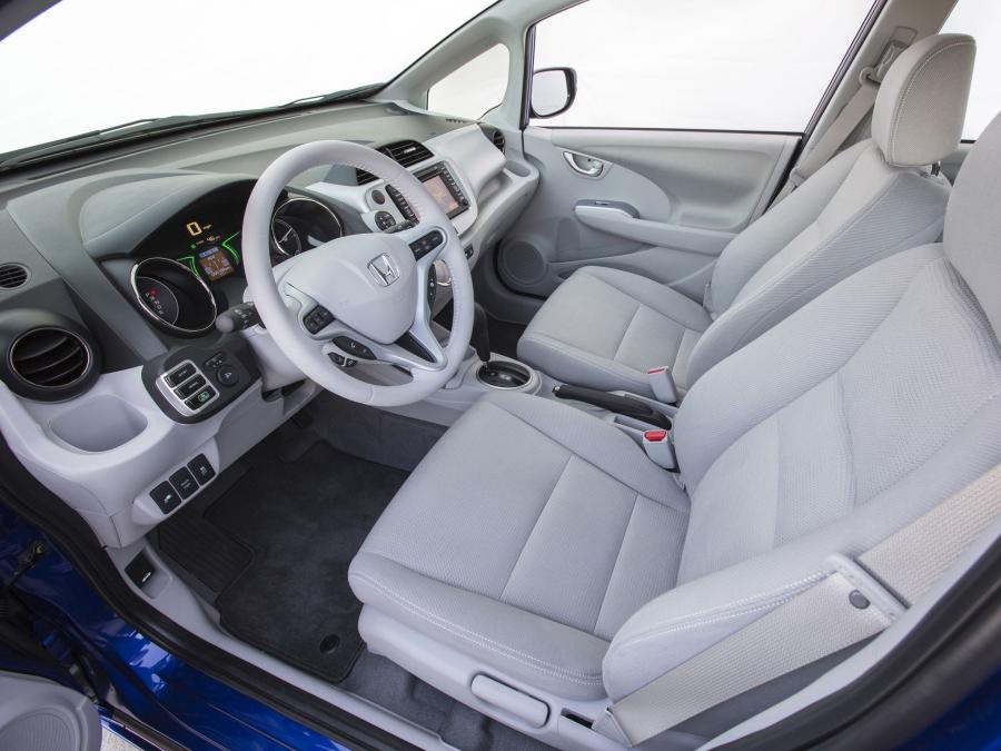  Honda Fit EV 2012 года  (фото 20 из 33)